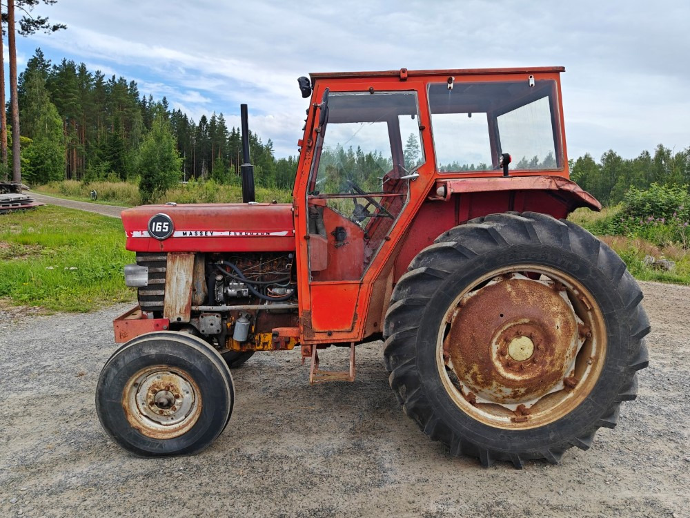 MASSEY FERGUSON 165S traktori, katso video! - Farm tractor: picture 2 MASSEY FERGUSON 165S traktori, katso video! - Farm tractor: picture 2