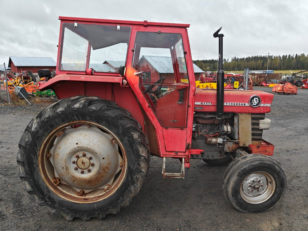 Massey Ferguson 165S Lisähydrauliikalla, katso video! - Farm tractor: picture 4 Massey Ferguson 165S Lisähydrauliikalla, katso video! - Farm tractor: picture 4