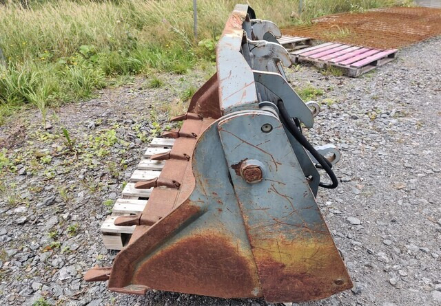 Monitoimikauha kynsillä 173cm CAT-kurottajan sovitteella - Loader bucket: picture 4 Monitoimikauha kynsillä 173cm CAT-kurottajan sovitteella - Loader bucket: picture 4