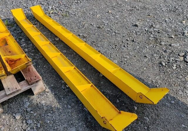 Törmäyssuojia - metallisia - Spare parts for Material handling equipment: picture 3 Törmäyssuojia - metallisia - Spare parts for Material handling equipment: picture 3