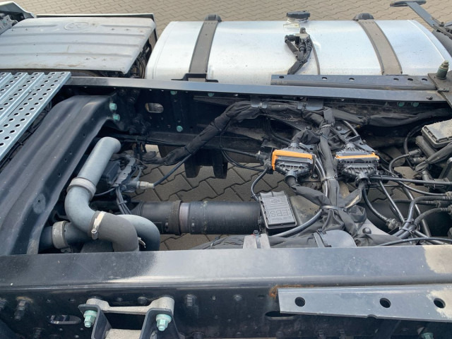 MAN TGX 18.470 4x2 LL SA - Tractor unit: picture 3 MAN TGX 18.470 4x2 LL SA - Tractor unit: picture 3