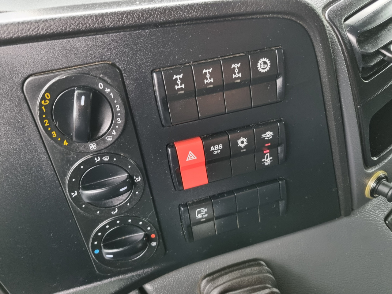 MERCEDES-BENZ ATEGO 1323 4x4 EXPEDITION CAMPER ? on lease MERCEDES-BENZ ATEGO 1323 4x4 EXPEDITION CAMPER ?: picture 11