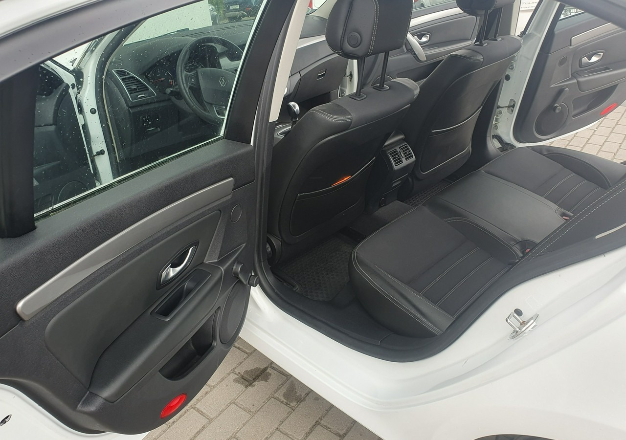 Car Renault Laguna III niski przebieg * zadbana *: picture 15