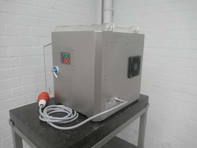 Freund / Ifooma cooled grinder TGR103 - Food processing equipment: picture 4 Freund / Ifooma cooled grinder TGR103 - Food processing equipment: picture 4