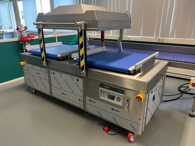 Henkelman automatic vacuum line Titaan 2-90 - Packaging machinery: picture 2 Henkelman automatic vacuum line Titaan 2-90 - Packaging machinery: picture 2