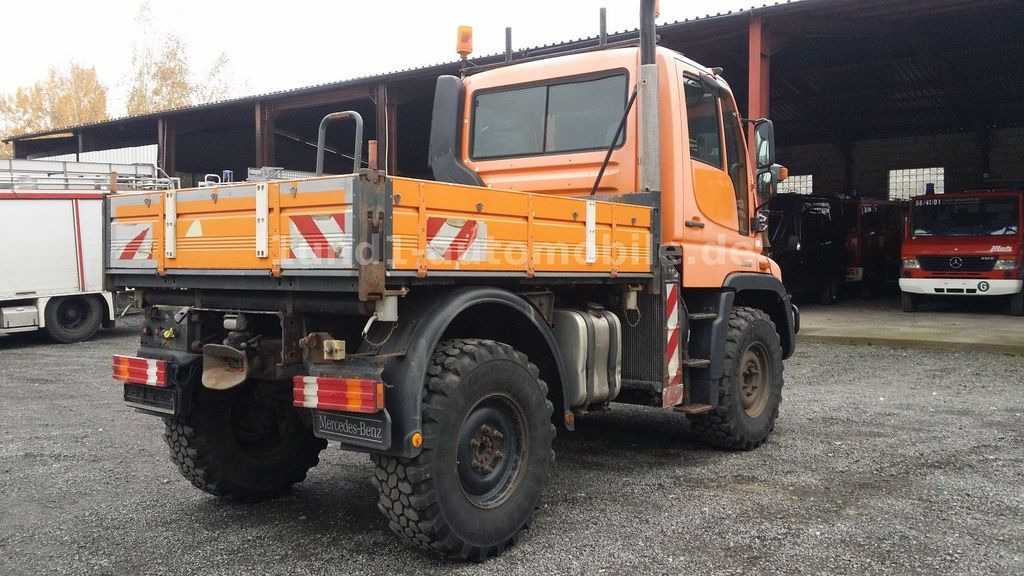 Unimog U 300 Kipper Zugmaschine Kommunalhydraulik U 500 400 U 300 Kipper Zugmaschine Kommunalhydraulik U 500 400 - Municipal/ Special vehicle: picture 1 Unimog U 300 Kipper Zugmaschine Kommunalhydraulik U 500 400 U 300 Kipper Zugmaschine Kommunalhydraulik U 500 400 - Municipal/ Special vehicle: picture 1