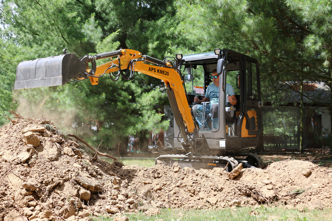 APS KME20 - Mini excavator: picture 1 APS KME20 - Mini excavator: picture 1