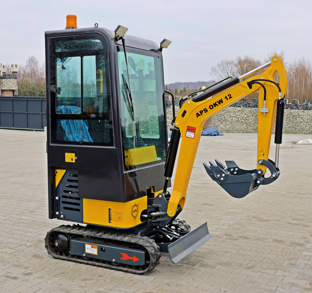 APS OKW12 - Mini excavator: picture 1 APS OKW12 - Mini excavator: picture 1
