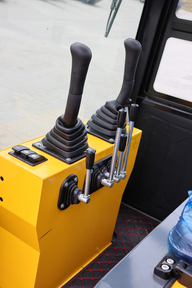 APS OKW12 - Mini excavator: picture 4 APS OKW12 - Mini excavator: picture 4