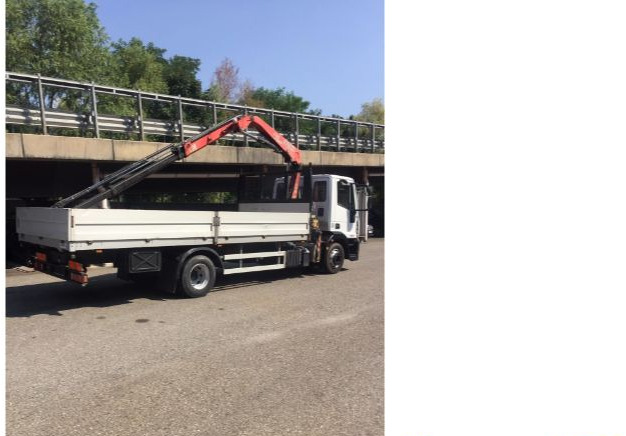 Iveco EUROCARGO ML120E18eurocargo 120e18 - Dropside/ Flatbed truck, Crane truck: picture 2 Iveco EUROCARGO ML120E18eurocargo 120e18 - Dropside/ Flatbed truck, Crane truck: picture 2