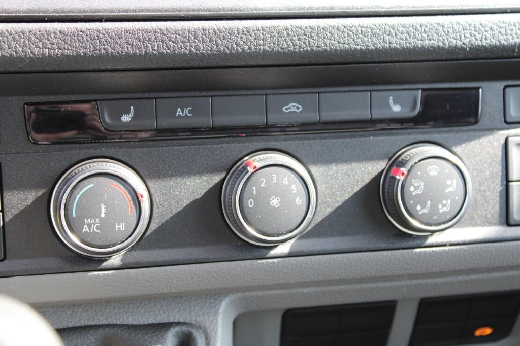 Box van Volkswagen CRAFTER: picture 19