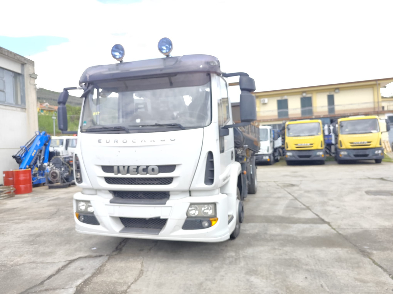 Crane truck IVECO EUROCARGO 120E28: picture 28