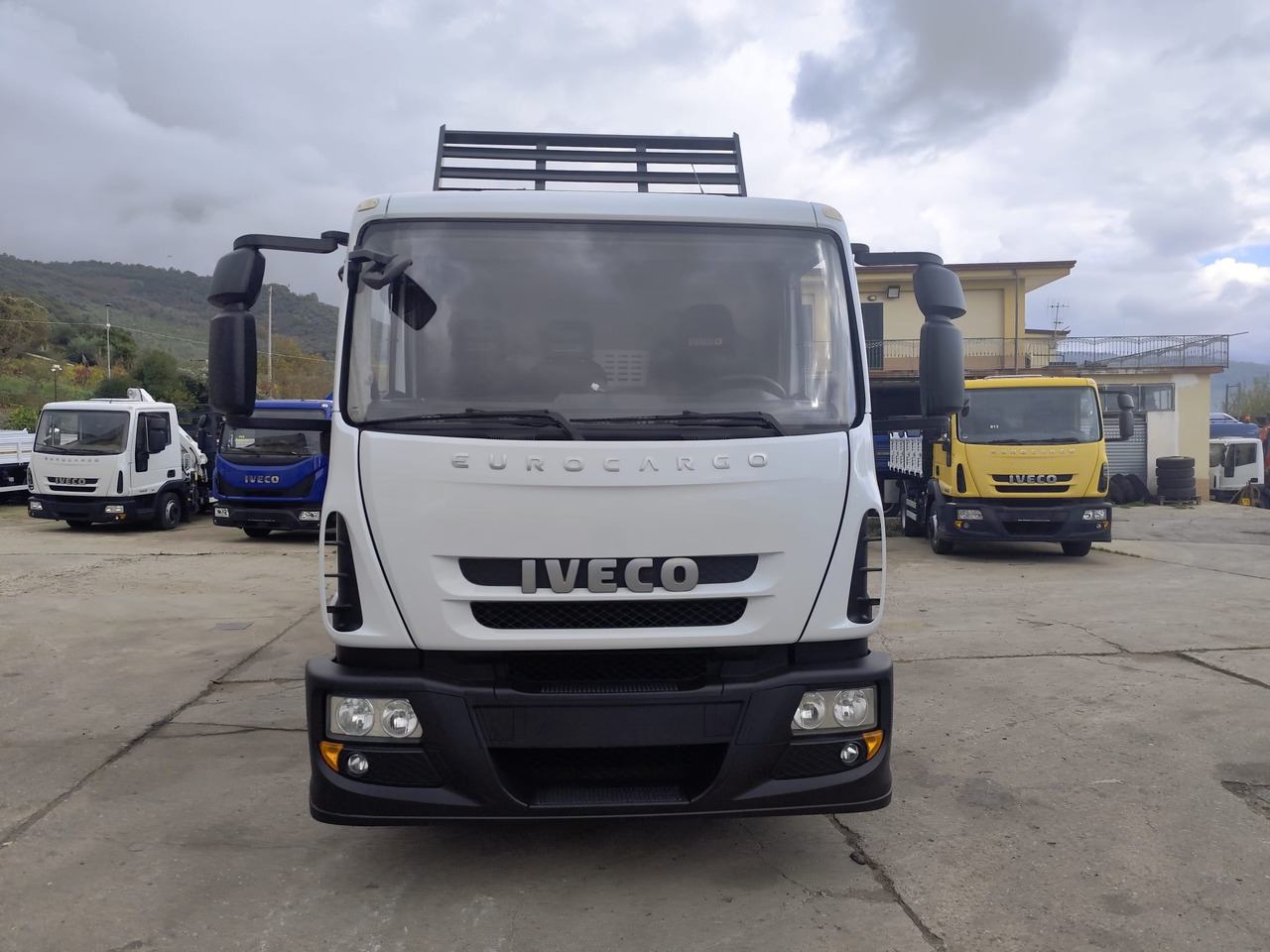 Crane truck, Tipper IVECO EUROCARGO 120E28P: picture 33 Crane truck, Tipper IVECO EUROCARGO 120E28P: picture 33