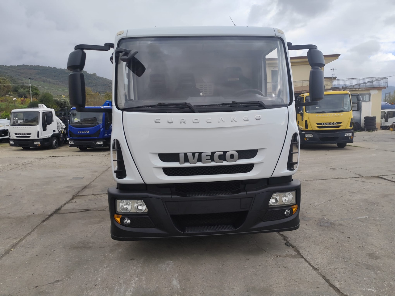 Crane truck, Tipper IVECO EUROCARGO 120E28P: picture 18 Crane truck, Tipper IVECO EUROCARGO 120E28P: picture 18