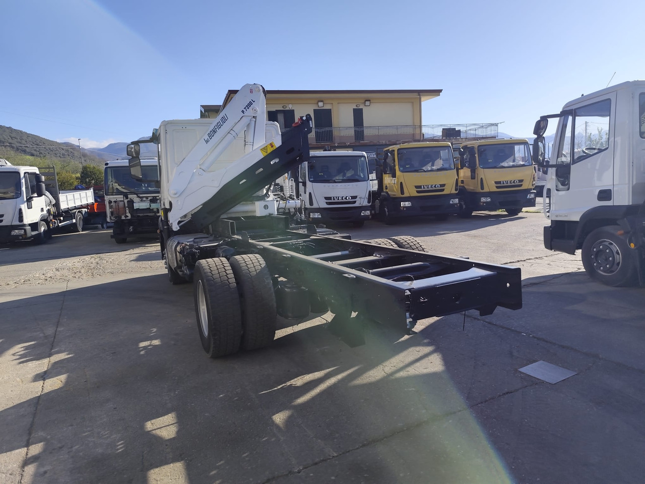Crane truck IVECO EUROCARGO 140-250: picture 12