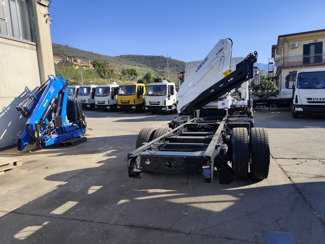 Crane truck IVECO EUROCARGO 140-250: picture 17