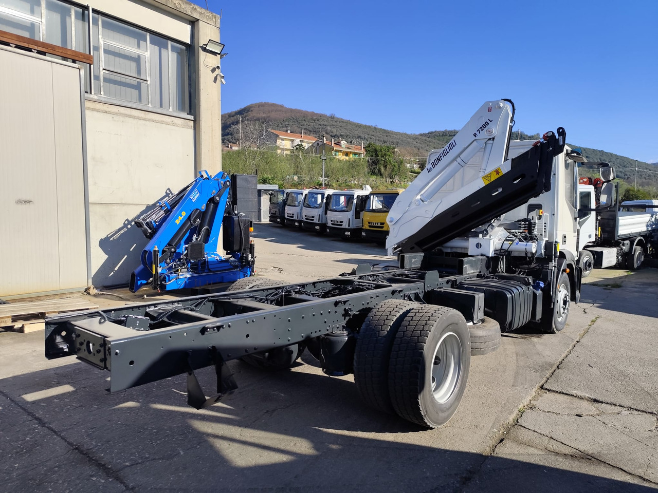 Crane truck IVECO EUROCARGO 140-250: picture 23