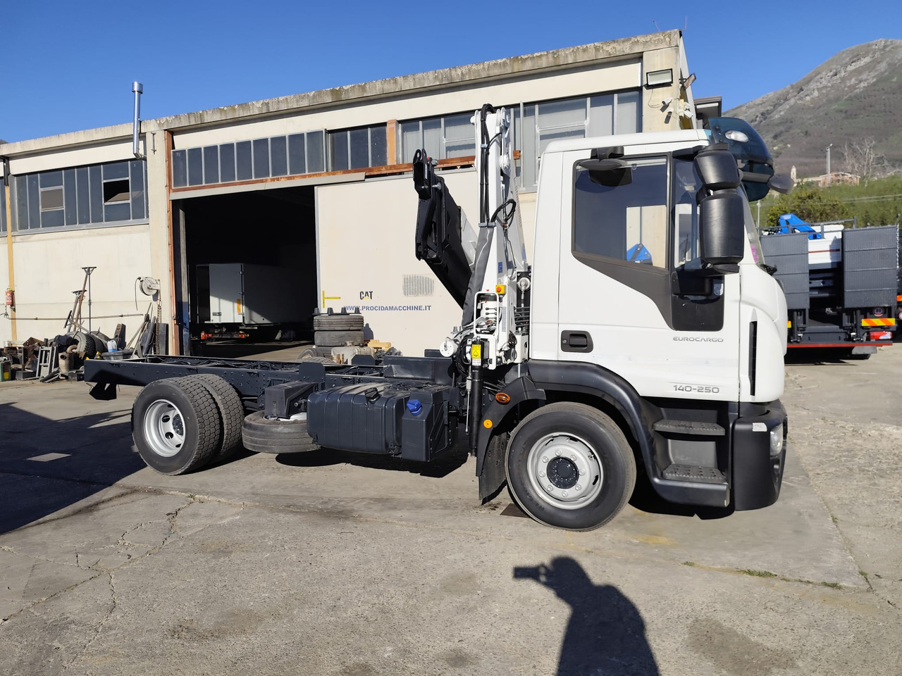 Crane truck IVECO EUROCARGO 140-250: picture 24