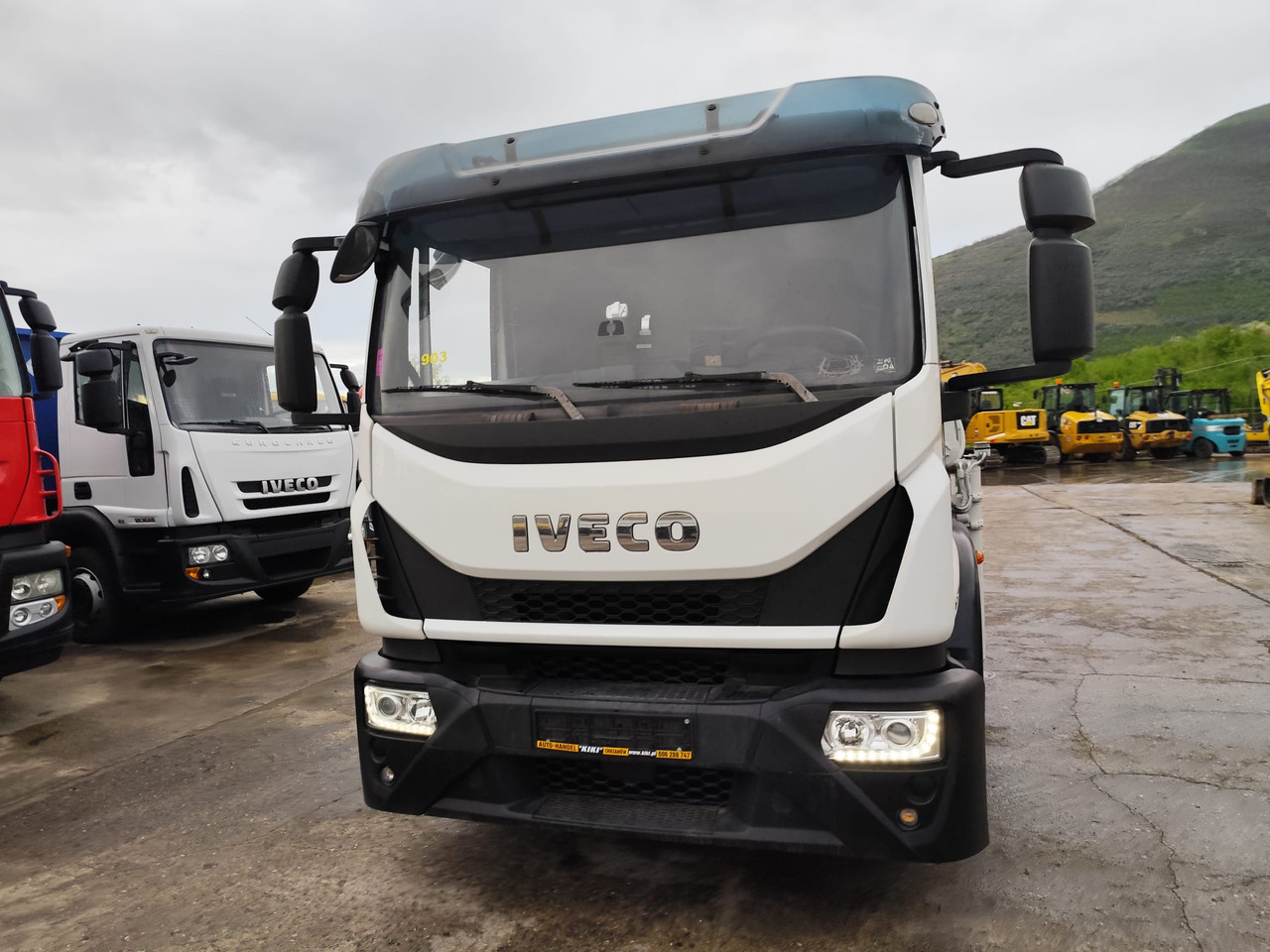 IVECO EUROCARGO 140-250 - Crane truck: picture 2 IVECO EUROCARGO 140-250 - Crane truck: picture 2