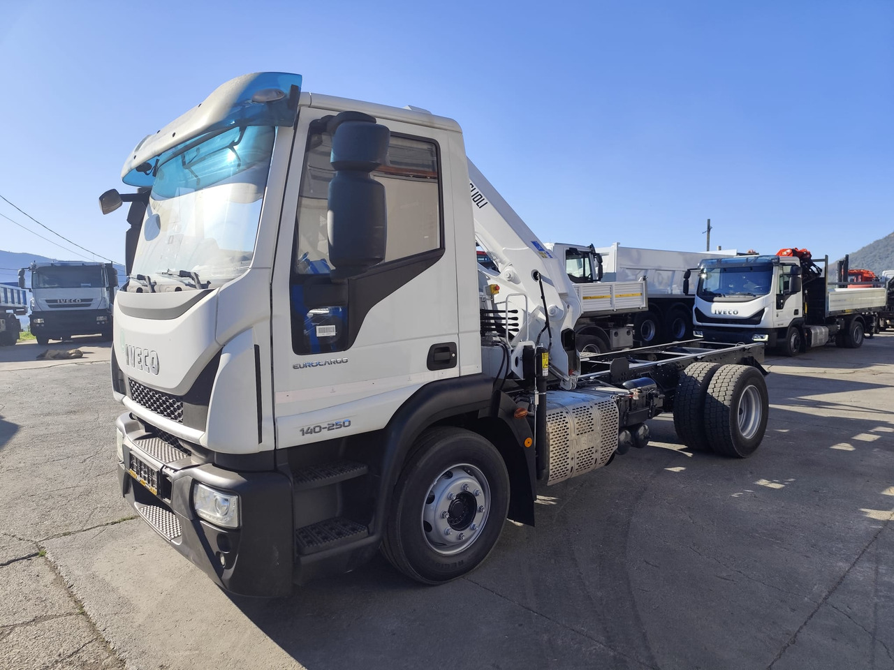 Crane truck IVECO EUROCARGO 140-250: picture 31