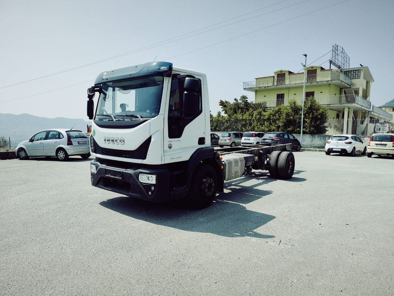 Cab chassis truck, Crane truck IVECO EUROCARGO 160-280: picture 21