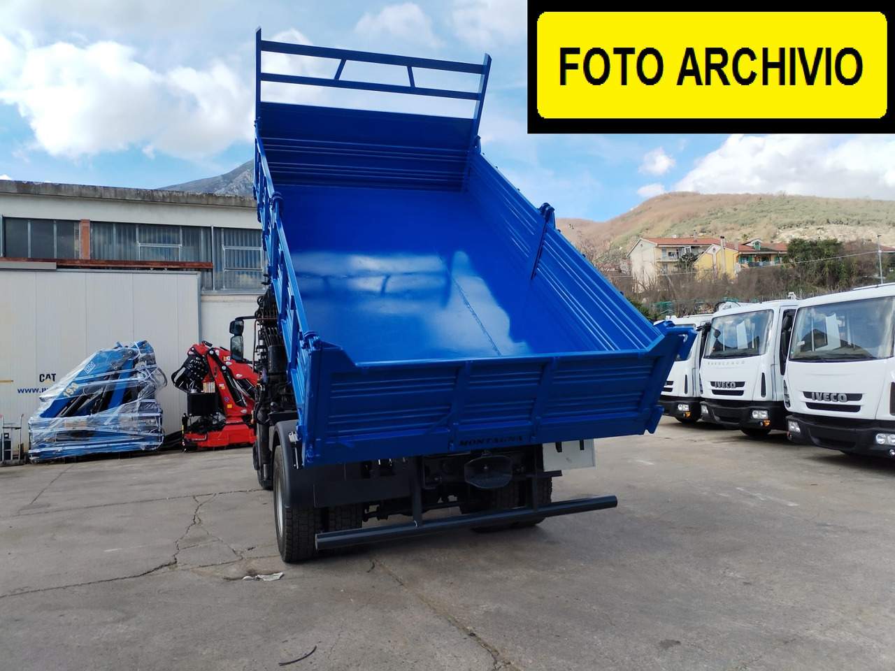 IVECO EUROCARGO 180-320 - Crane truck: picture 3 IVECO EUROCARGO 180-320 - Crane truck: picture 3