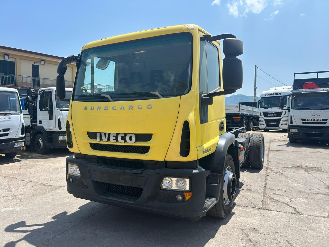 IVECO EUROCARGO 190EL25 - Cab chassis truck: picture 1 IVECO EUROCARGO 190EL25 - Cab chassis truck: picture 1