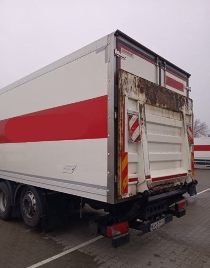 IVECO STRALIS AD 260S31 XP - Box truck: picture 3 IVECO STRALIS AD 260S31 XP - Box truck: picture 3