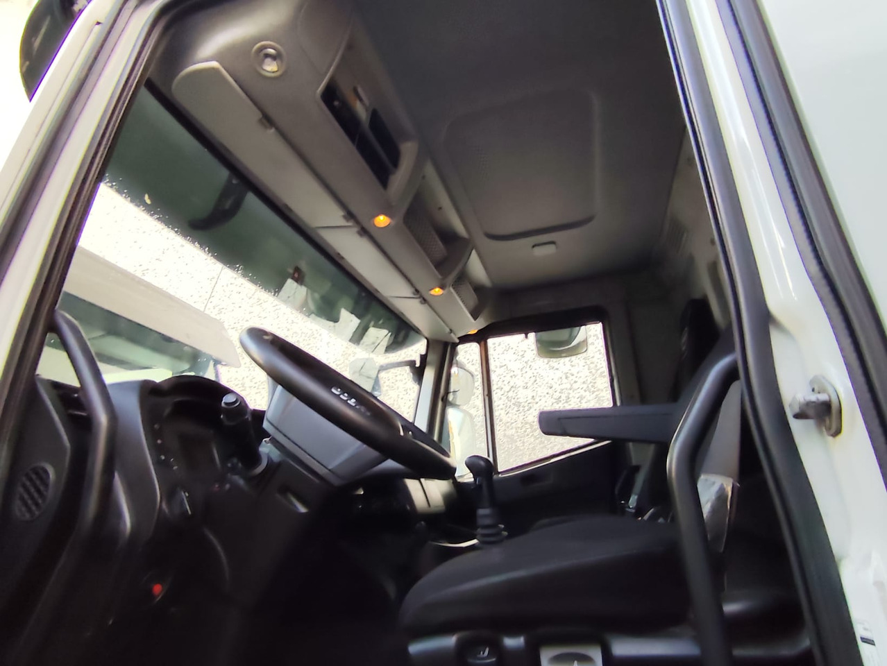 IVECO STRALIS AD 260S31 XP - Cab chassis truck: picture 5 IVECO STRALIS AD 260S31 XP - Cab chassis truck: picture 5