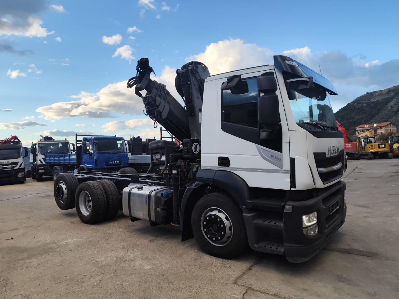 IVECO STRALIS AD 260S31 Y/P - Tipper, Crane truck: picture 2 IVECO STRALIS AD 260S31 Y/P - Tipper, Crane truck: picture 2