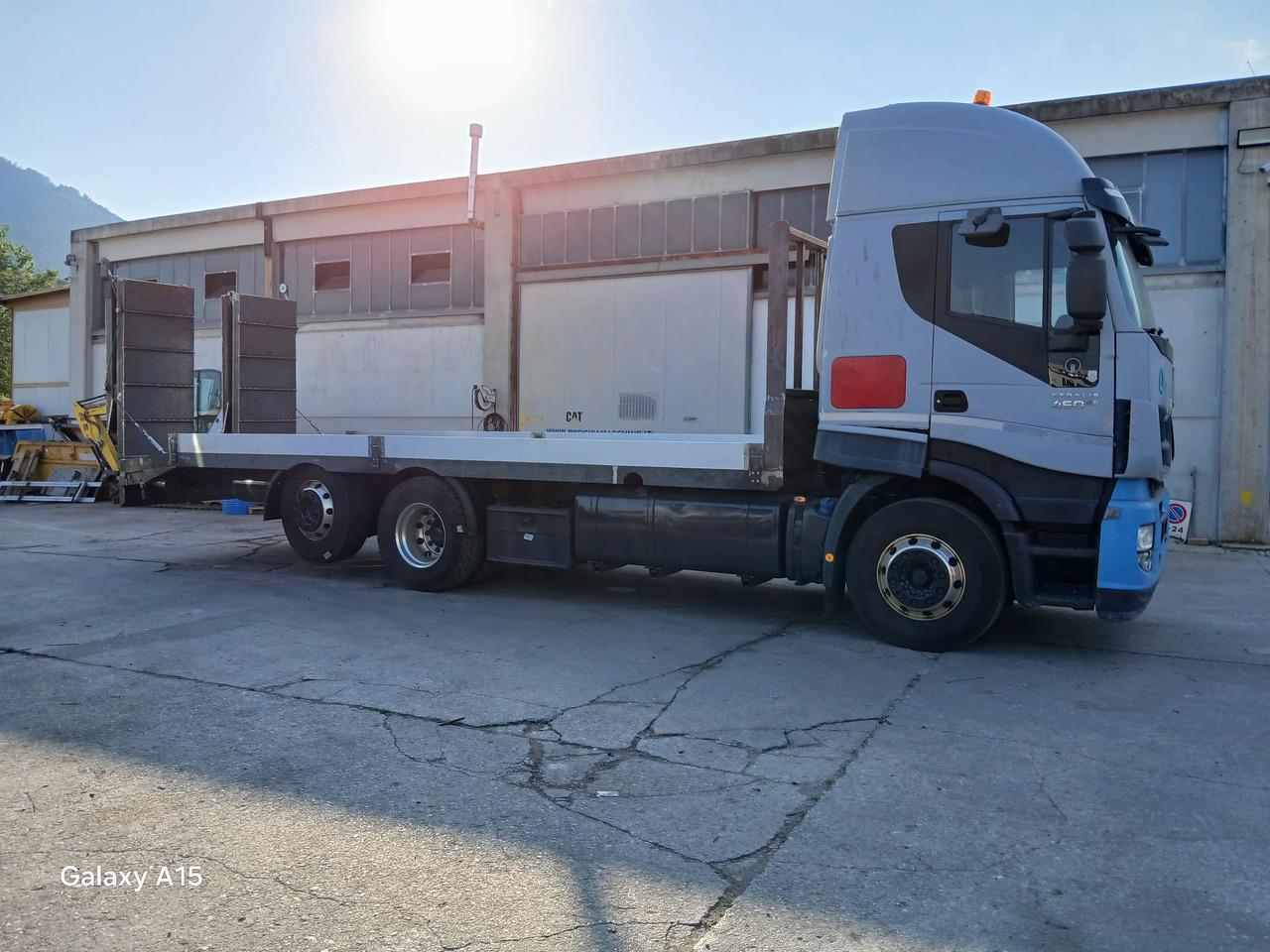 IVECO STRALIS AS 260S46 - Dropside/ Flatbed truck: picture 4 IVECO STRALIS AS 260S46 - Dropside/ Flatbed truck: picture 4