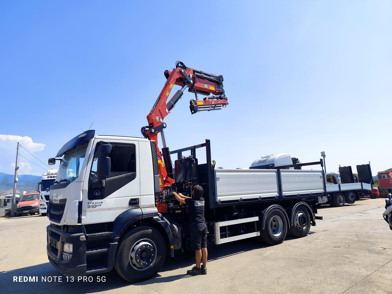 Crane truck IVECO STRALIS CUBE 260S31: picture 36