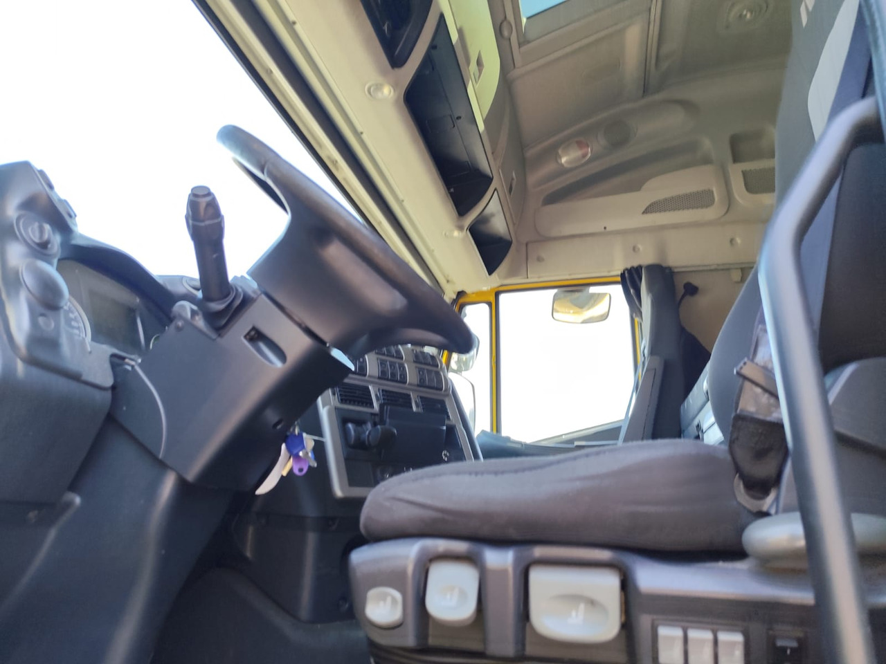 IVECO STRALIS CUBE AD260S42 - Container transporter/ Swap body truck: picture 5 IVECO STRALIS CUBE AD260S42 - Container transporter/ Swap body truck: picture 5