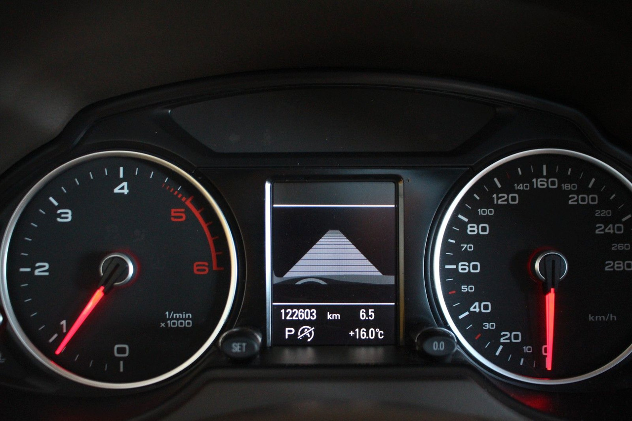 SUV Audi Q5 2.0 TDI  S-tronic quattro Panorama Kamera ACC: picture 18