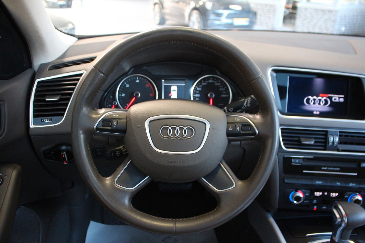SUV Audi Q5 2.0 TDI  S-tronic quattro Panorama Kamera ACC: picture 13