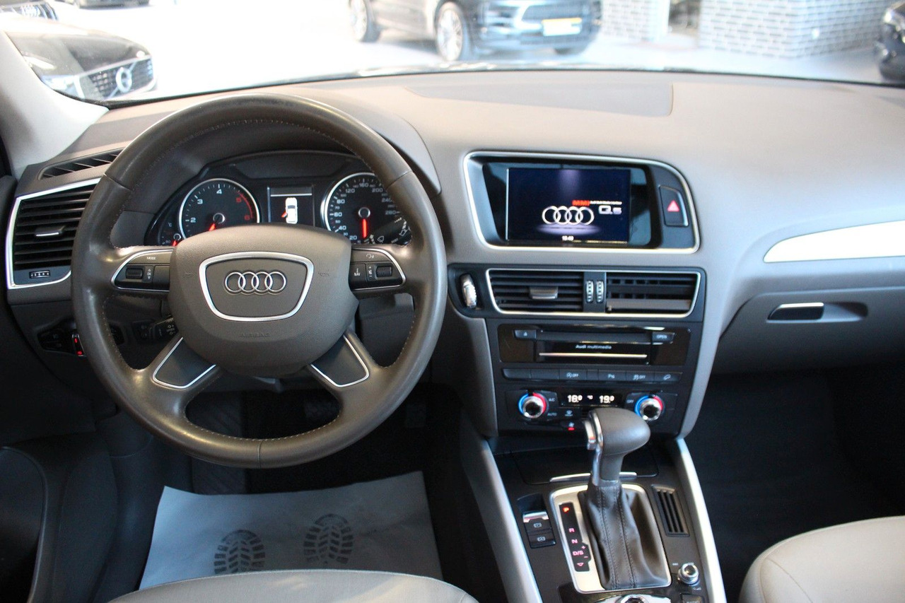 SUV Audi Q5 2.0 TDI  S-tronic quattro Panorama Kamera ACC: picture 12