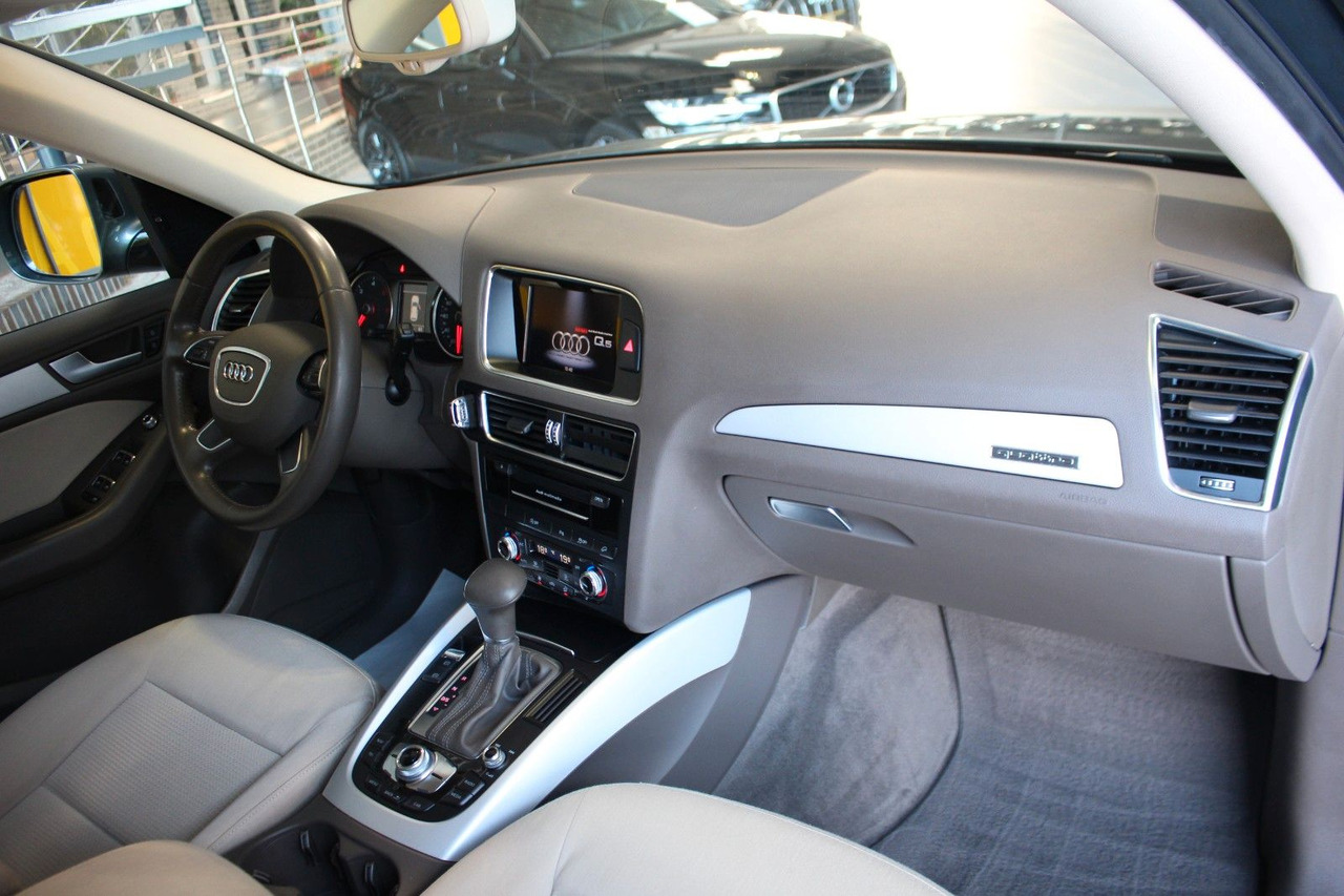 SUV Audi Q5 2.0 TDI  S-tronic quattro Panorama Kamera ACC: picture 7