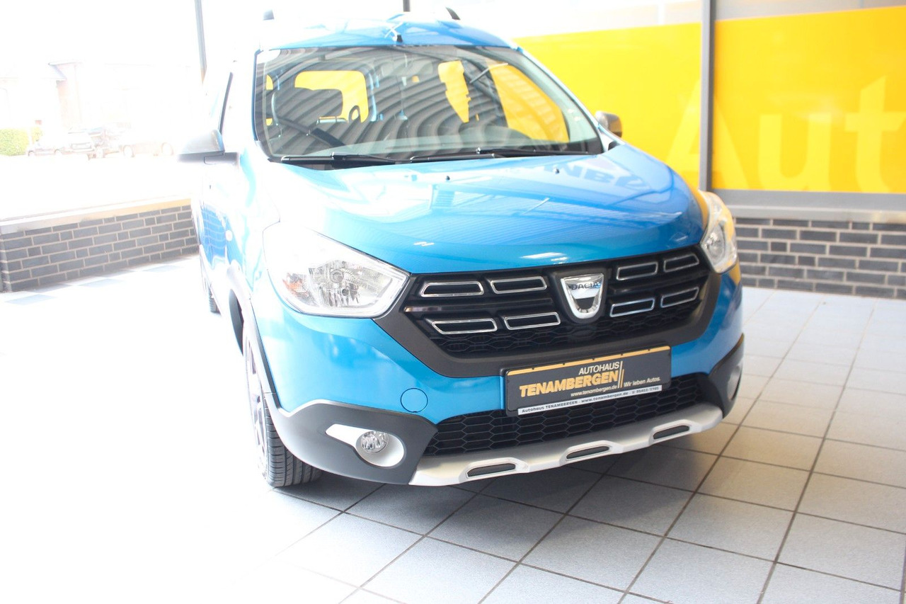 Dacia Dokker Stepway Celebration Navi Bluetooth AHK - Passenger van: picture 2 Dacia Dokker Stepway Celebration Navi Bluetooth AHK - Passenger van: picture 2