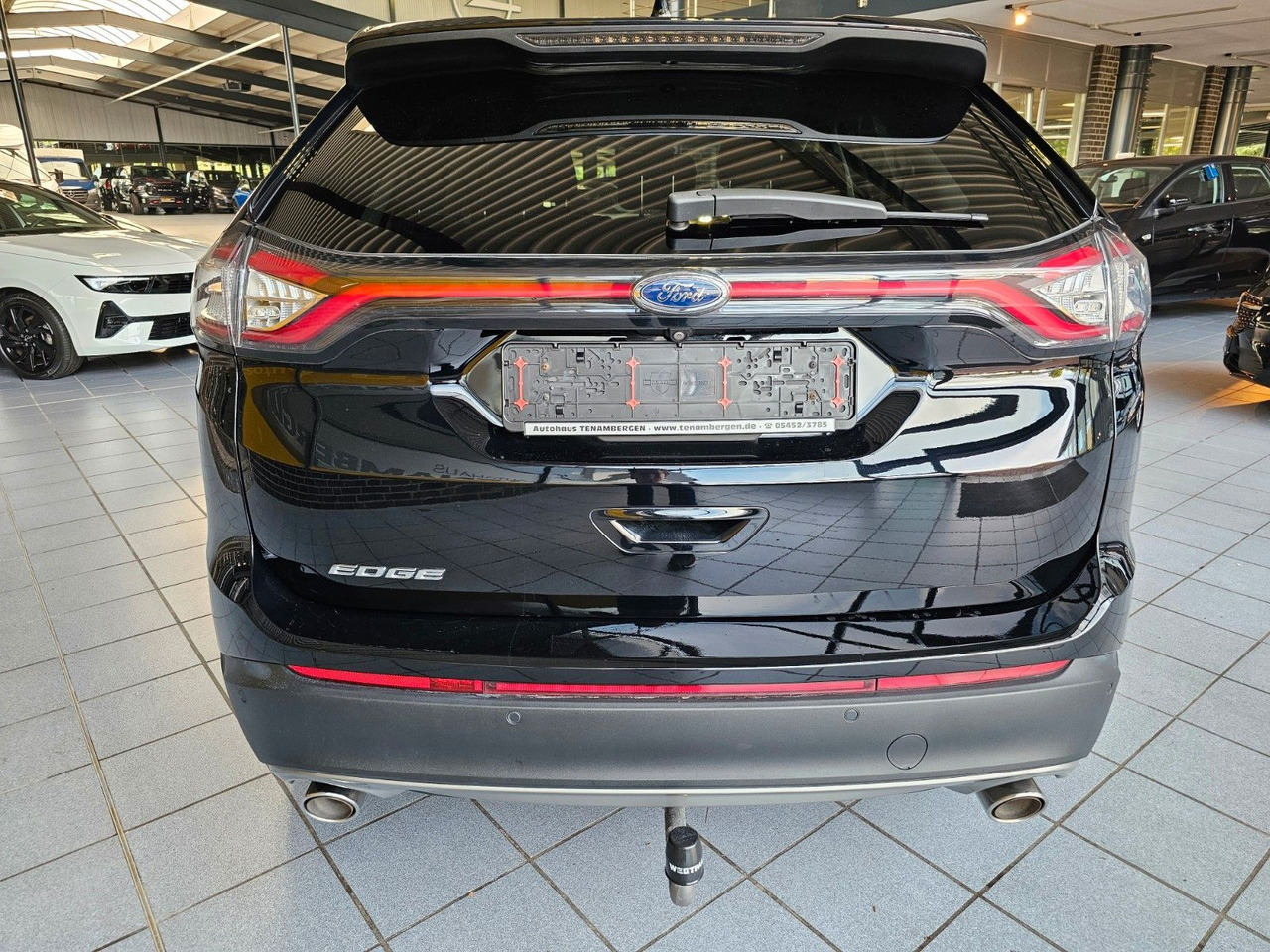 SUV Ford Edge Titanium 4x4 AHK ACC SchiebeDach Navi LED: picture 17