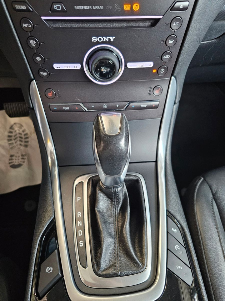 SUV Ford Edge Titanium 4x4 AHK ACC SchiebeDach Navi LED: picture 10