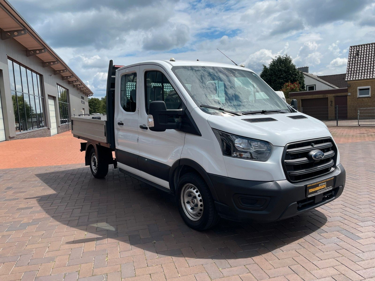 Ford Transit Pritsche 2,0 310 L2 DoKa Klima DAB AHK - Flatbed van, Combi van: picture 1 Ford Transit Pritsche 2,0 310 L2 DoKa Klima DAB AHK - Flatbed van, Combi van: picture 1