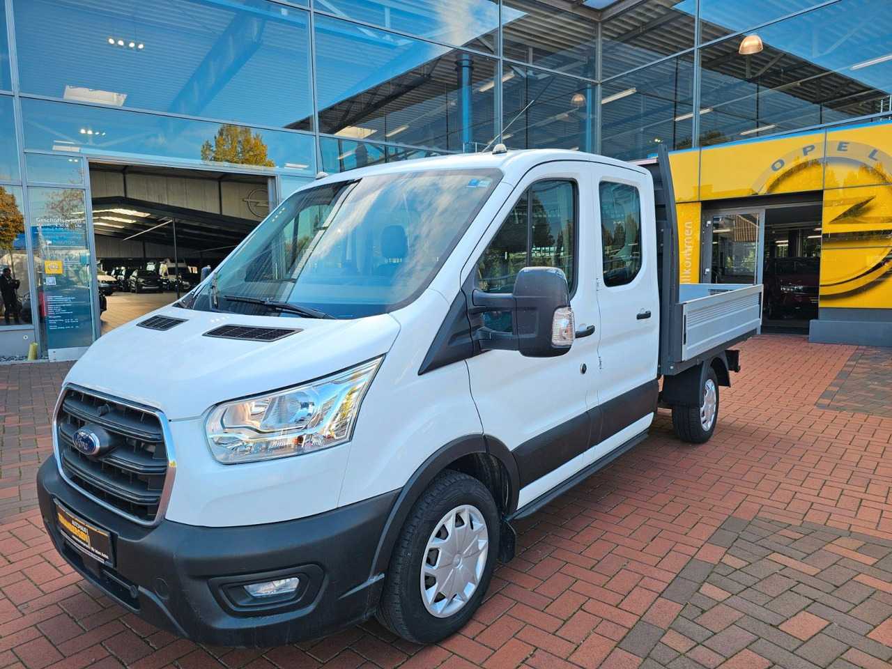 Ford Transit Pritsche 310 DoKa AHK Klima 7 Sitzer - Flatbed van, Combi van: picture 1 Ford Transit Pritsche 310 DoKa AHK Klima 7 Sitzer - Flatbed van, Combi van: picture 1