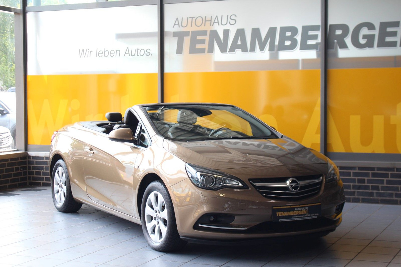 Opel Cascada Innovation AT Sitz- & Lenkradhzg BiXenon - Convertible: picture 2 Opel Cascada Innovation AT Sitz- & Lenkradhzg BiXenon - Convertible: picture 2