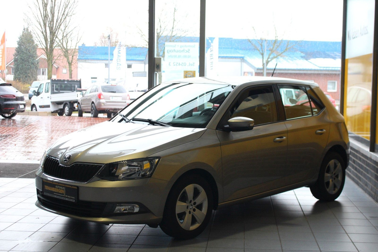 Skoda Fabia Ambition Klima Tempomat Bluetooth - Car: picture 4 Skoda Fabia Ambition Klima Tempomat Bluetooth - Car: picture 4