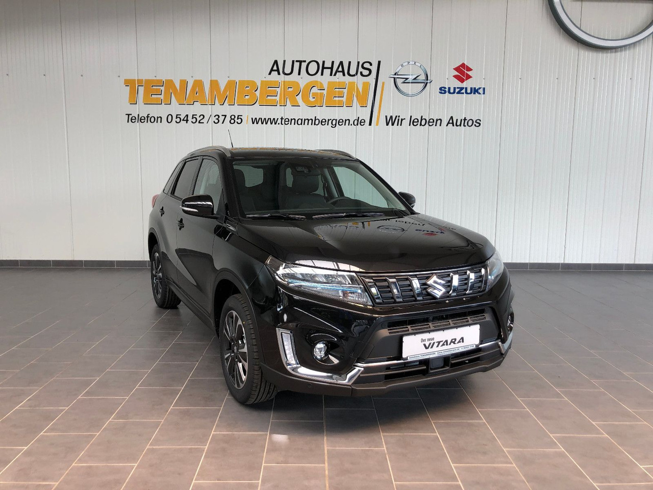 Suzuki Vitara 1.5 Hybrid Comfort+Automatik/ Panor.-Dach - SUV: picture 1 Suzuki Vitara 1.5 Hybrid Comfort+Automatik/ Panor.-Dach - SUV: picture 1