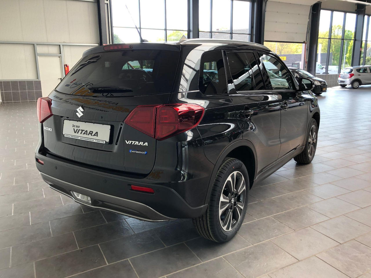 Suzuki Vitara 1.5 Hybrid Comfort+Automatik/ Panor.-Dach - SUV: picture 3 Suzuki Vitara 1.5 Hybrid Comfort+Automatik/ Panor.-Dach - SUV: picture 3