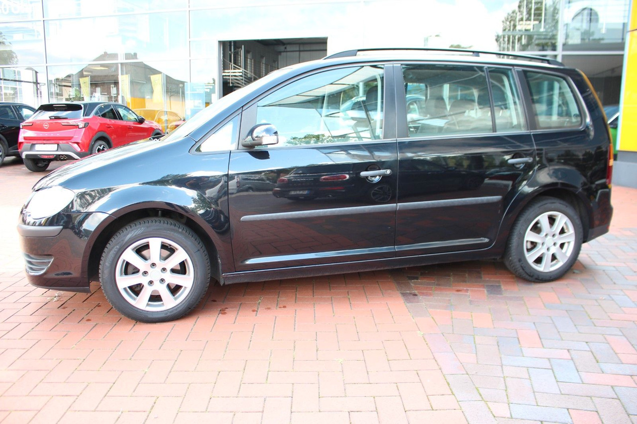 Volkswagen Touran Conceptline AHK 7 Sitze - Passenger van: picture 3 Volkswagen Touran Conceptline AHK 7 Sitze - Passenger van: picture 3