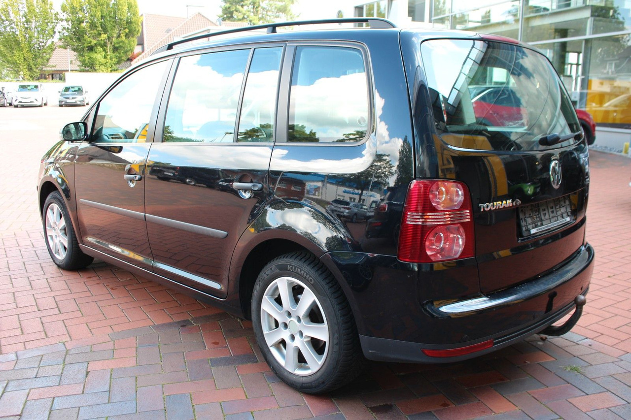 Volkswagen Touran Conceptline AHK 7 Sitze - Passenger van: picture 4 Volkswagen Touran Conceptline AHK 7 Sitze - Passenger van: picture 4