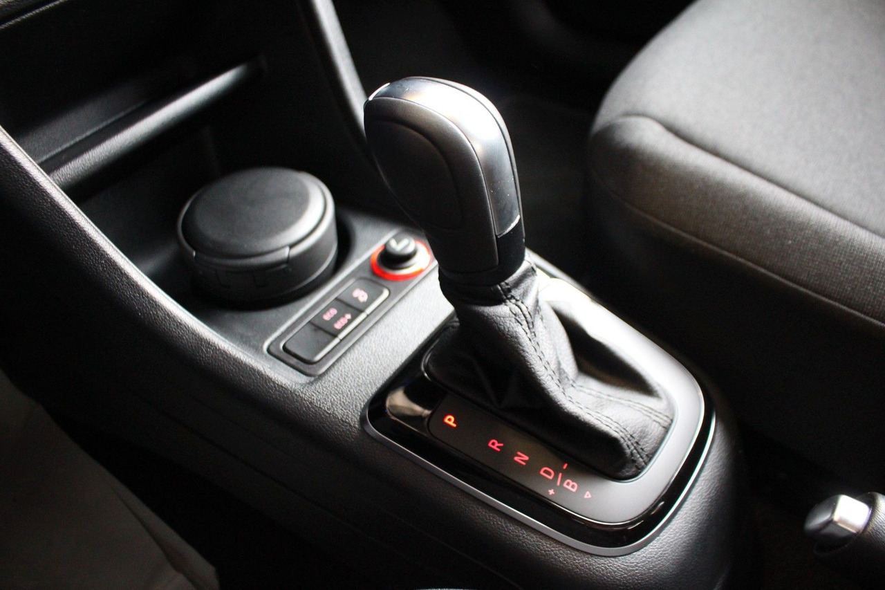 Car Volkswagen up! e-up! Max Kamera Sitzheizung DAB+: picture 15