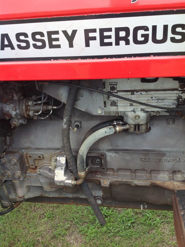Massey Ferguson 3120 - Farm tractor: picture 5 Massey Ferguson 3120 - Farm tractor: picture 5